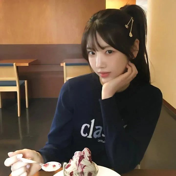 菲尔王：自恋如我 封面
